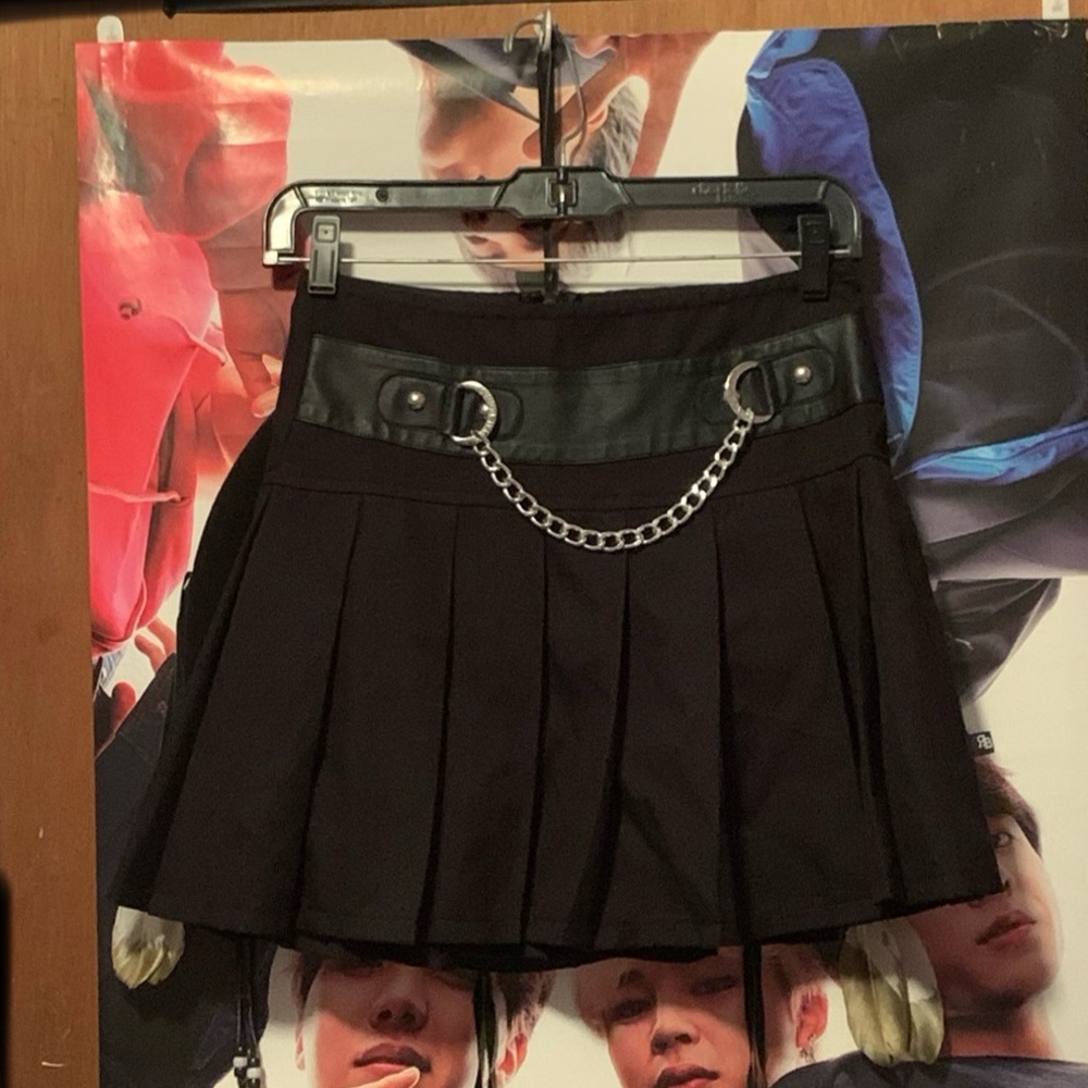Black Pleated Skirt with Chain Detail